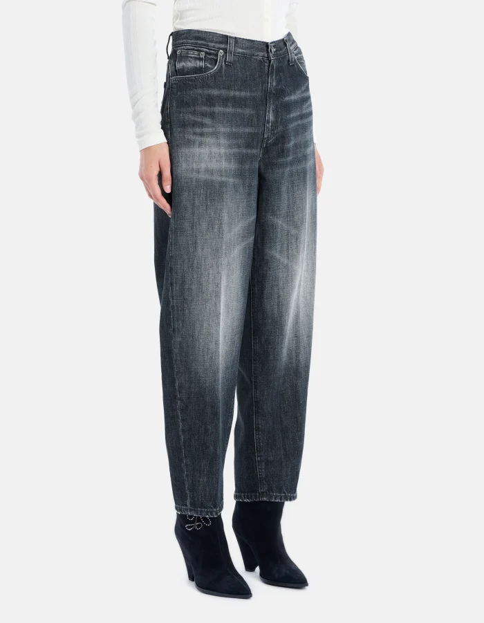 Jeans Bessie loose in denim fisso riciclato