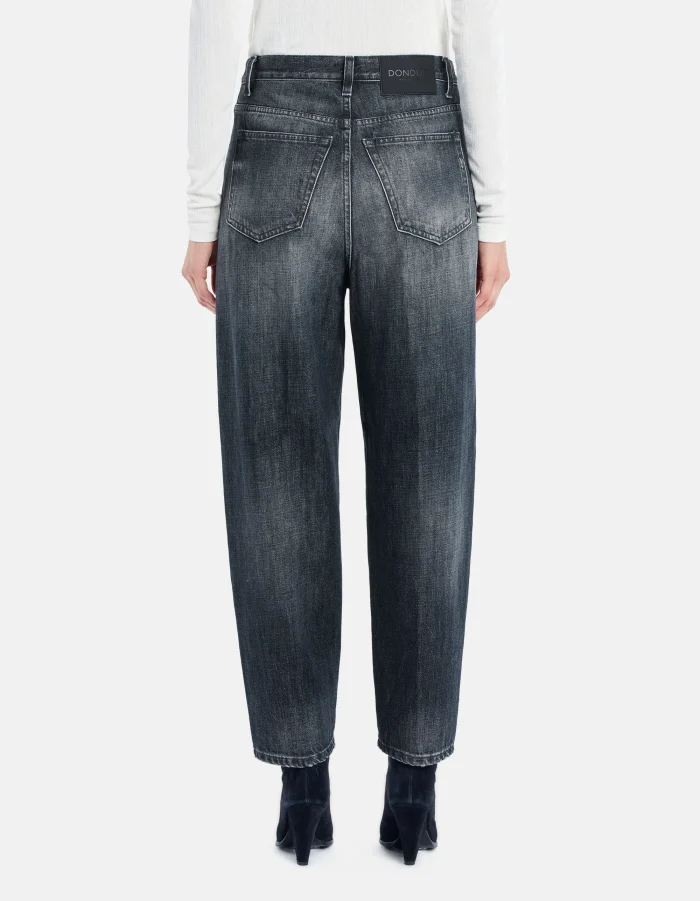 Jeans Bessie loose in denim fisso riciclato