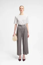 Pantalone con pieghe in gessato lurex grigio