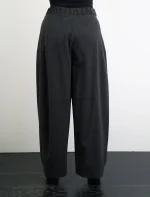 Pantalone a gamba ampia e dritta nero