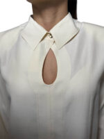 Camicia a goccia davanti con bottoni dietro in tecno fluido vaniglia