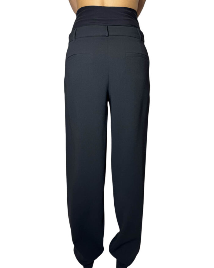 Pantaloni con pinces in enver satin nero