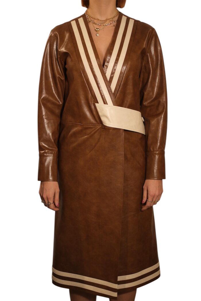 Abito midi in ecopelle