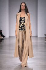 Simona Corsellini top con frange