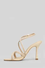 Werner Sandalo in vernice colore beige