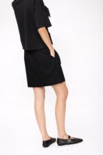 Isabelle Blanche Gonna corta nera