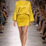 Abito corto colore olio