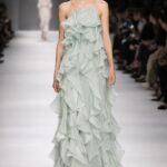 Abito lungo colore aloe