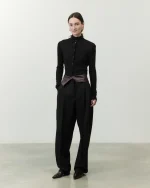 PANTALONE IN LANA CON BASCHINA NERO