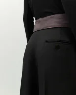 PANTALONE IN LANA CON BASCHINA NERO