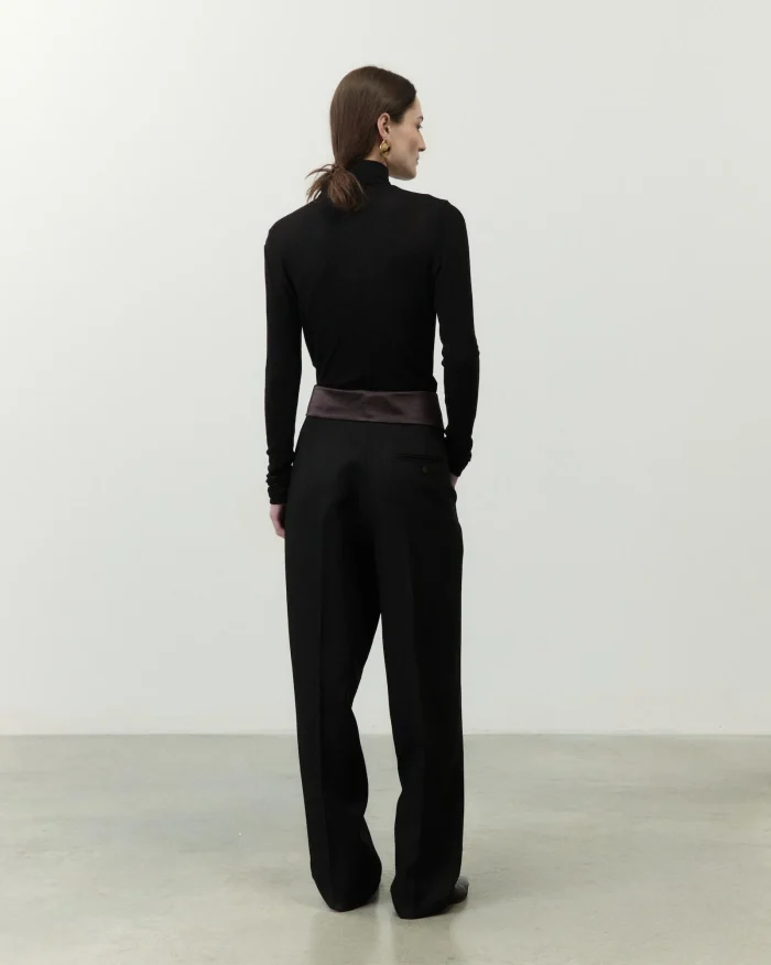 PANTALONE IN LANA CON BASCHINA NERO