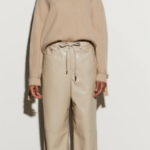 PANTALONE IN ECOPELLE PANNA