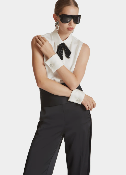 Top in raso heavy con papillon, polsi staccati e gemelli